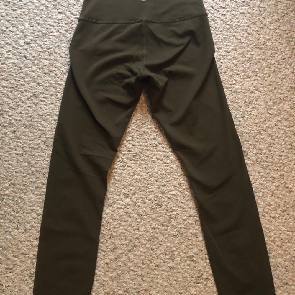 Lululemon Wunder Under leggings